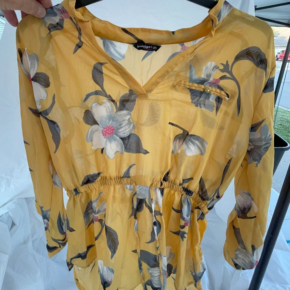 Indulge In Style, Ladies Blouse, Size 1X, Yellow with Floral Design